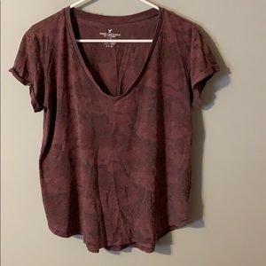 Maroon Camo T-shirt (AMERICAN EAGLE)
